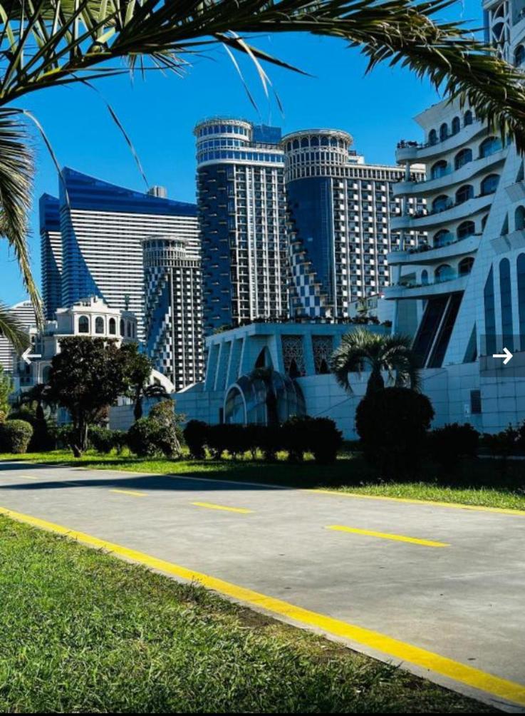 Orbi Sea Tower Apartment Batoumi Extérieur photo
